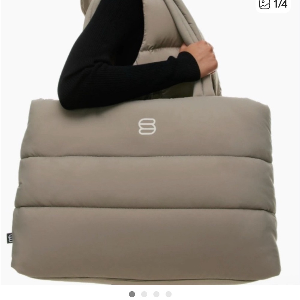NWT Superpuff tote bag